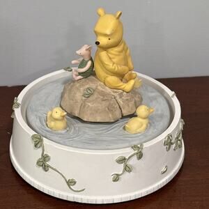 Classic Pooh Michael & Co Music Box Rare Tune “ Winnie The Pooh” FLAW READ